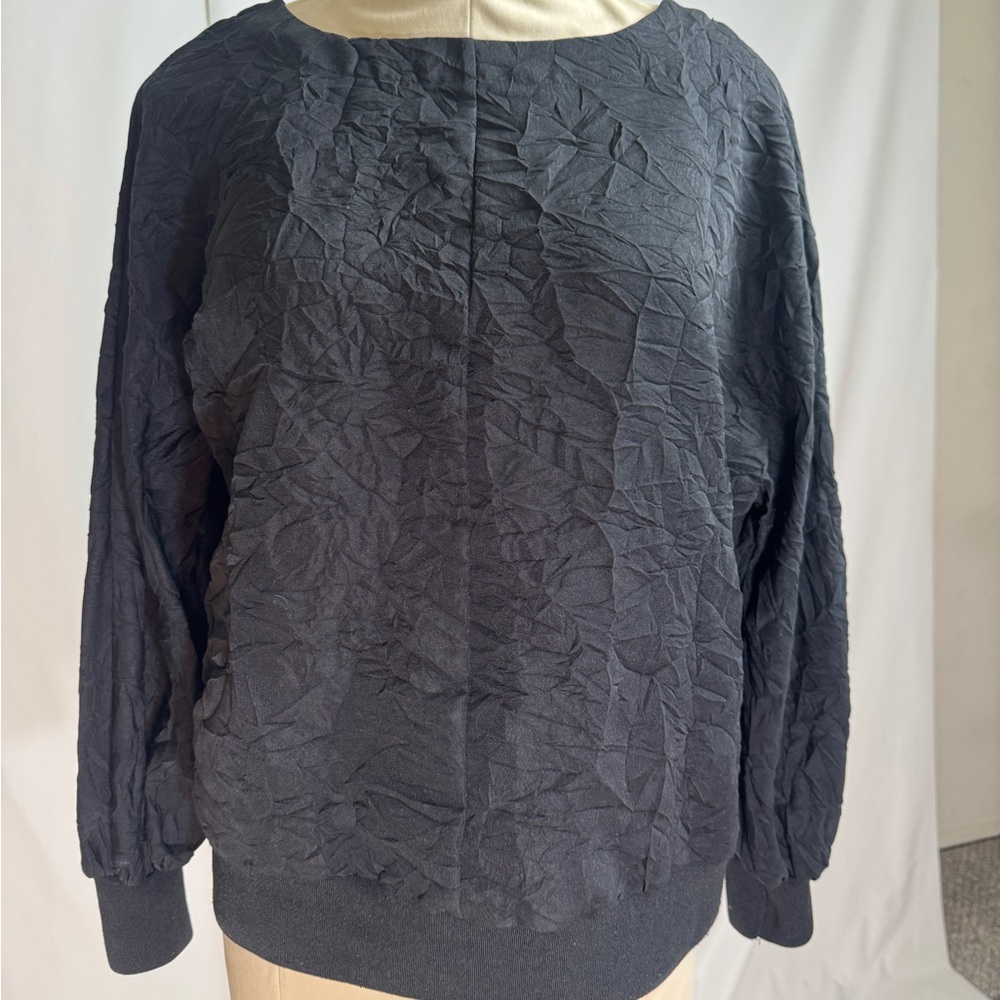 Black Crinkled Long Sleeve Top